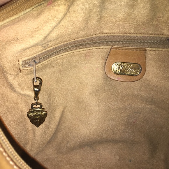 SOLD Authentic Vintage Gucci Bag - Picture 5 of 7
