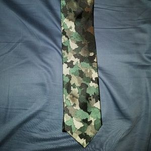 Camo necktie