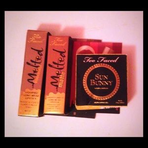 Too faced liquid lipstick ,mini matte