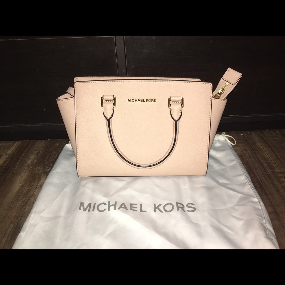 MICHAEL Michael Kors Selma Medium