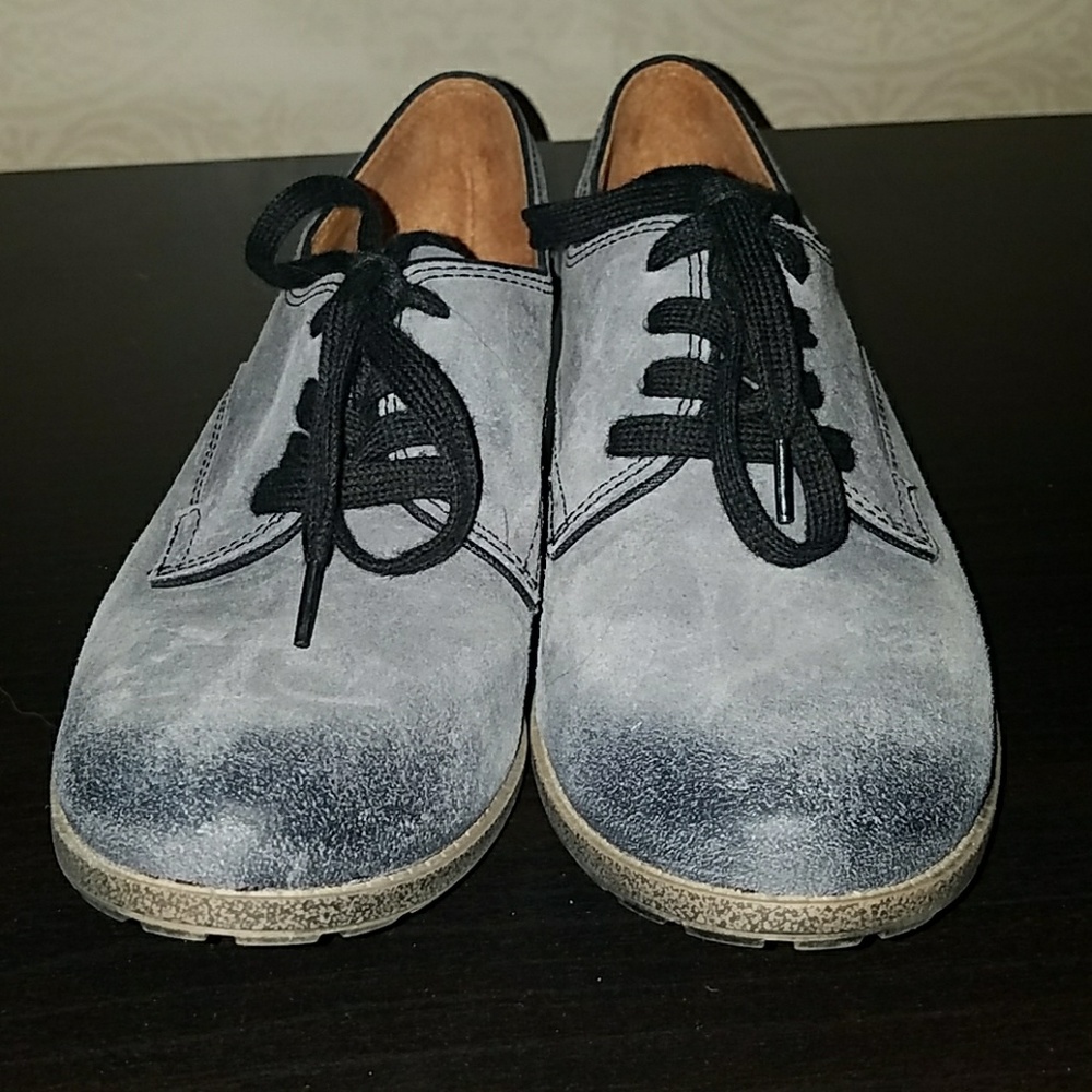 Naya Oxfords size 8