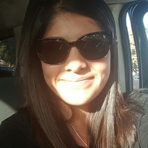 Meet your Posher, Cindy