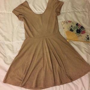 TRADED🌷Super SOFT Skater Dress!