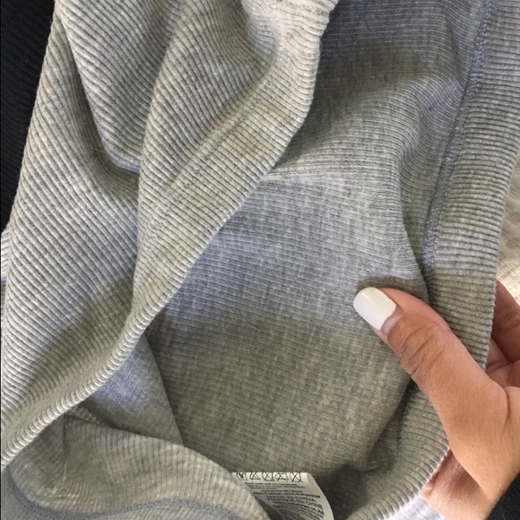 SALE! Grey Padded Ribbed Sports Bra - Picture 5 of 6