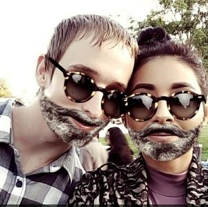 Meet your Posher, Alma