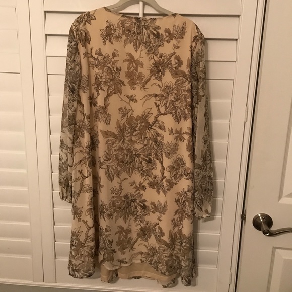 Long sleeve dress - Picture 2 of 4