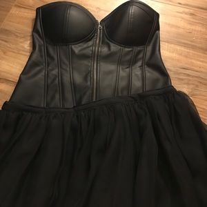 Sexy faux leather, zipper corset