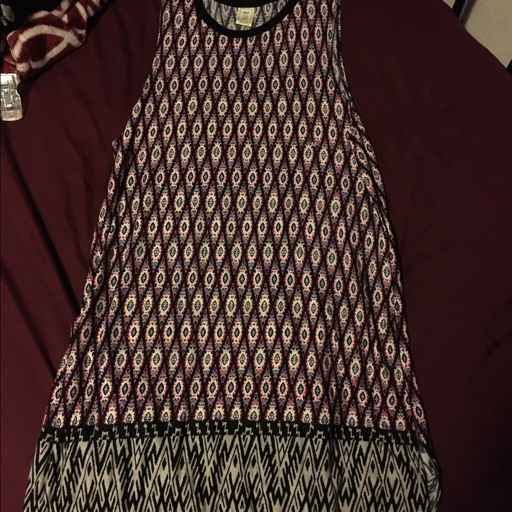 Sleeveless shirt/dress