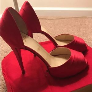 authentic LOUBOUTIN red satin size 40.5