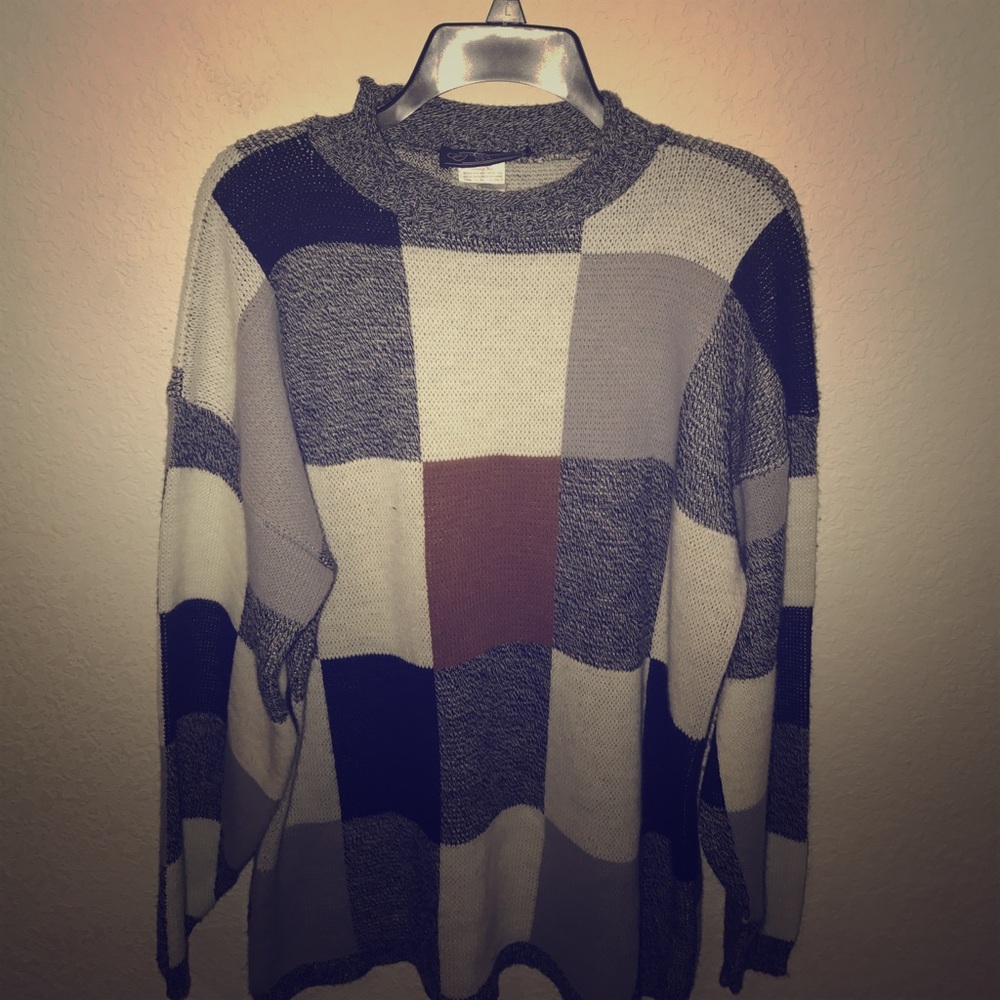 VINTAGE 90s SWEATER