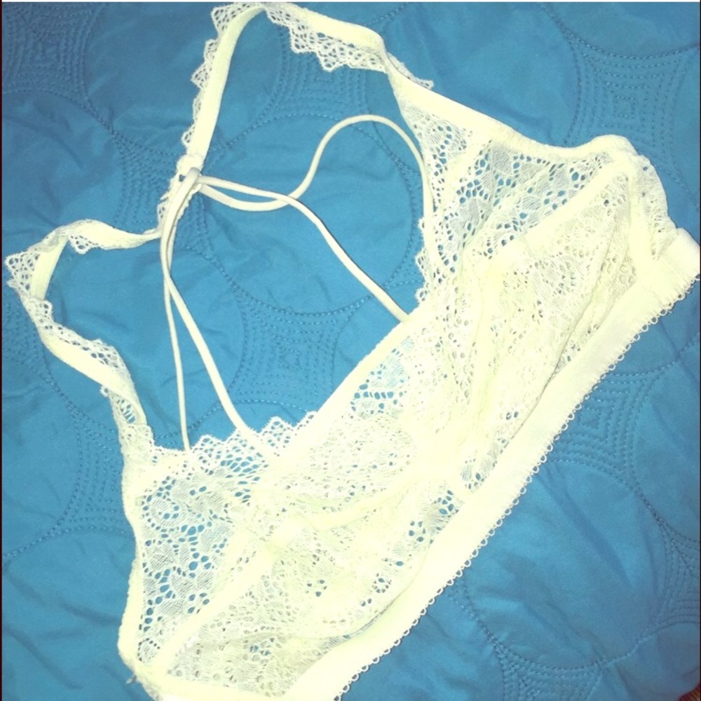 Gap Body bralette in neon yellow!