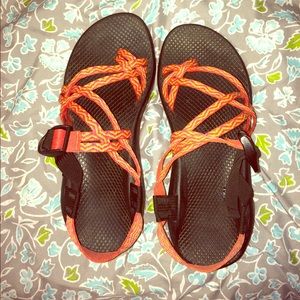 Women's chacos!!