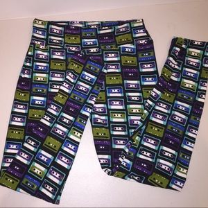 Women's Lularoe Tape Cassette leggings OS