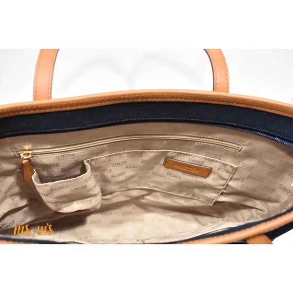 ❗️SALE❗️FIRM PRICE NWT Michael Kors large tote - Picture 3 of 8