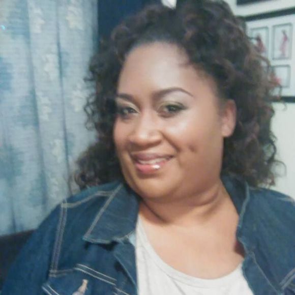 Meet your Posher, Ronda - Picture 1 of 1