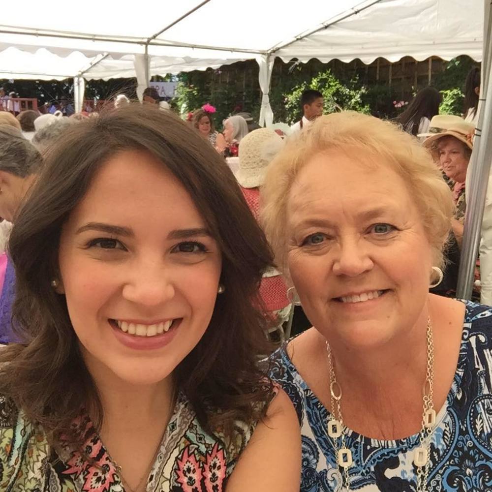 Meet your Posher, Caroline