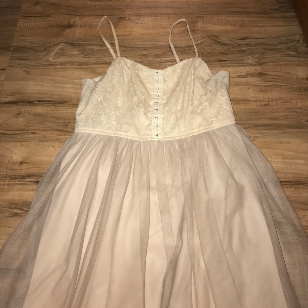 Beautiful dress for any occasion!