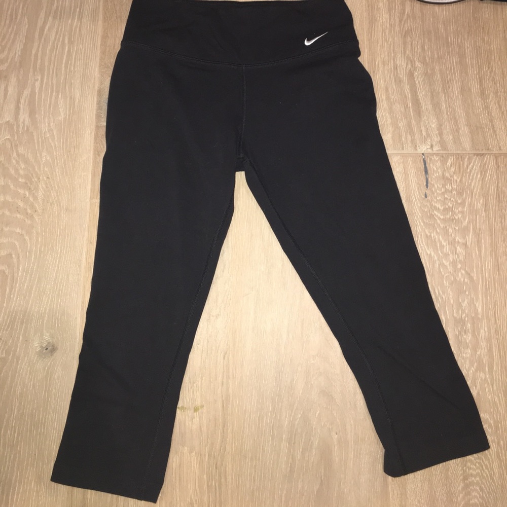 Nike Dri-Fit Black Crop Leggings