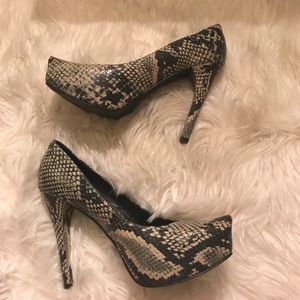 Penny Loves Kenny - Snakeskin Heels