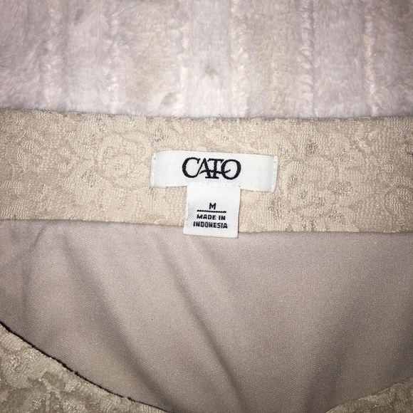 SOLD!!! ⭐️Cream Lace Pencil Skirt⭐️ - Picture 4 of 4