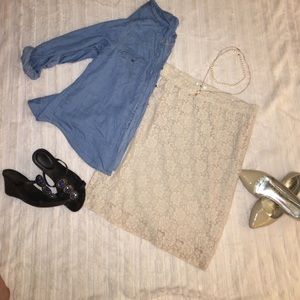 SOLD!!! ⭐️Cream Lace Pencil Skirt⭐️