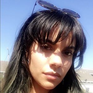 Meet your Posher, Loren