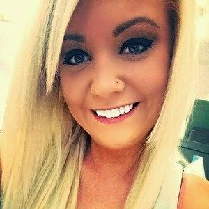 Meet your Posher, Angalea