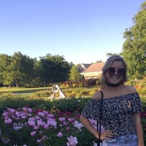 Meet your Posher, Shelly