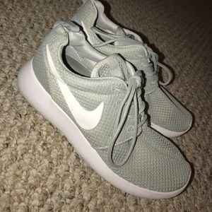 gray nike roshes