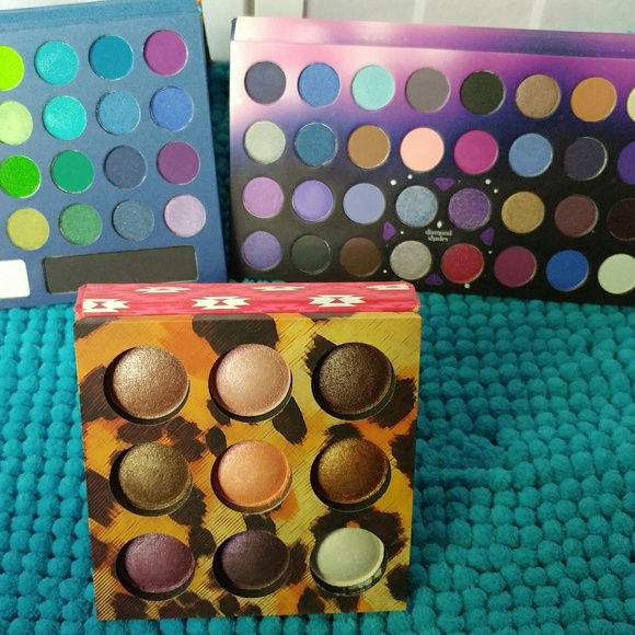 3 eyeshadow pallets (Lot) - Picture 2 of 4