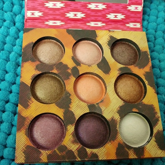 3 eyeshadow pallets (Lot) - Picture 4 of 4