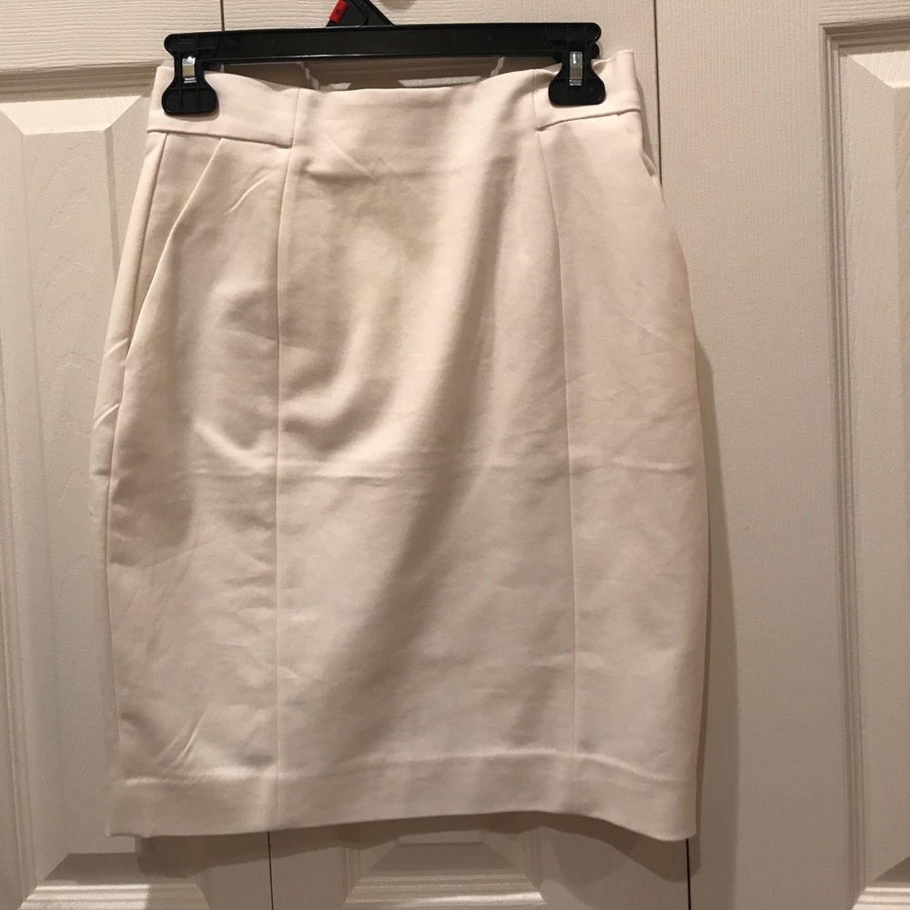 White pencil skirt