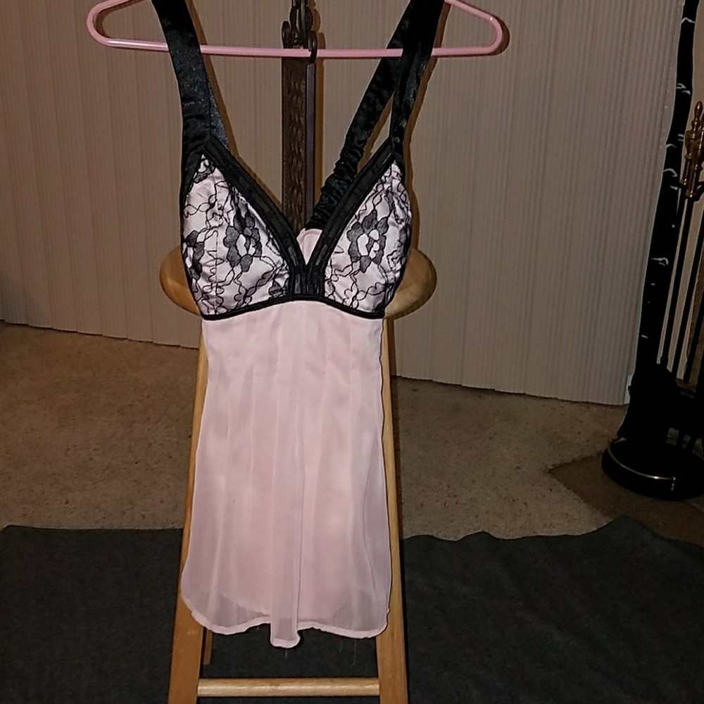 Baby doll zip up layer pink and black top