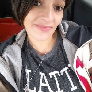 Meet your Posher, Bella