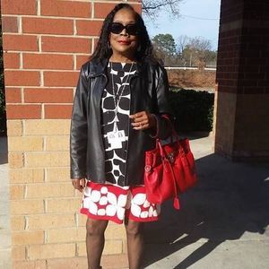 Meet your Posher, Valerie