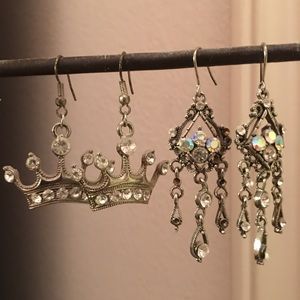 Two pairs of earrings