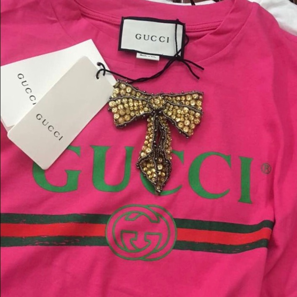 Logo tee
