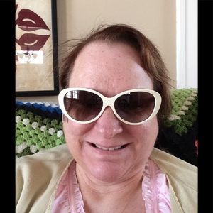 Meet your Posher, Lynn