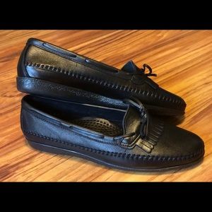 DEXTER WOMENS LEATHER LOAFERS TASSELS USA SZ 10W