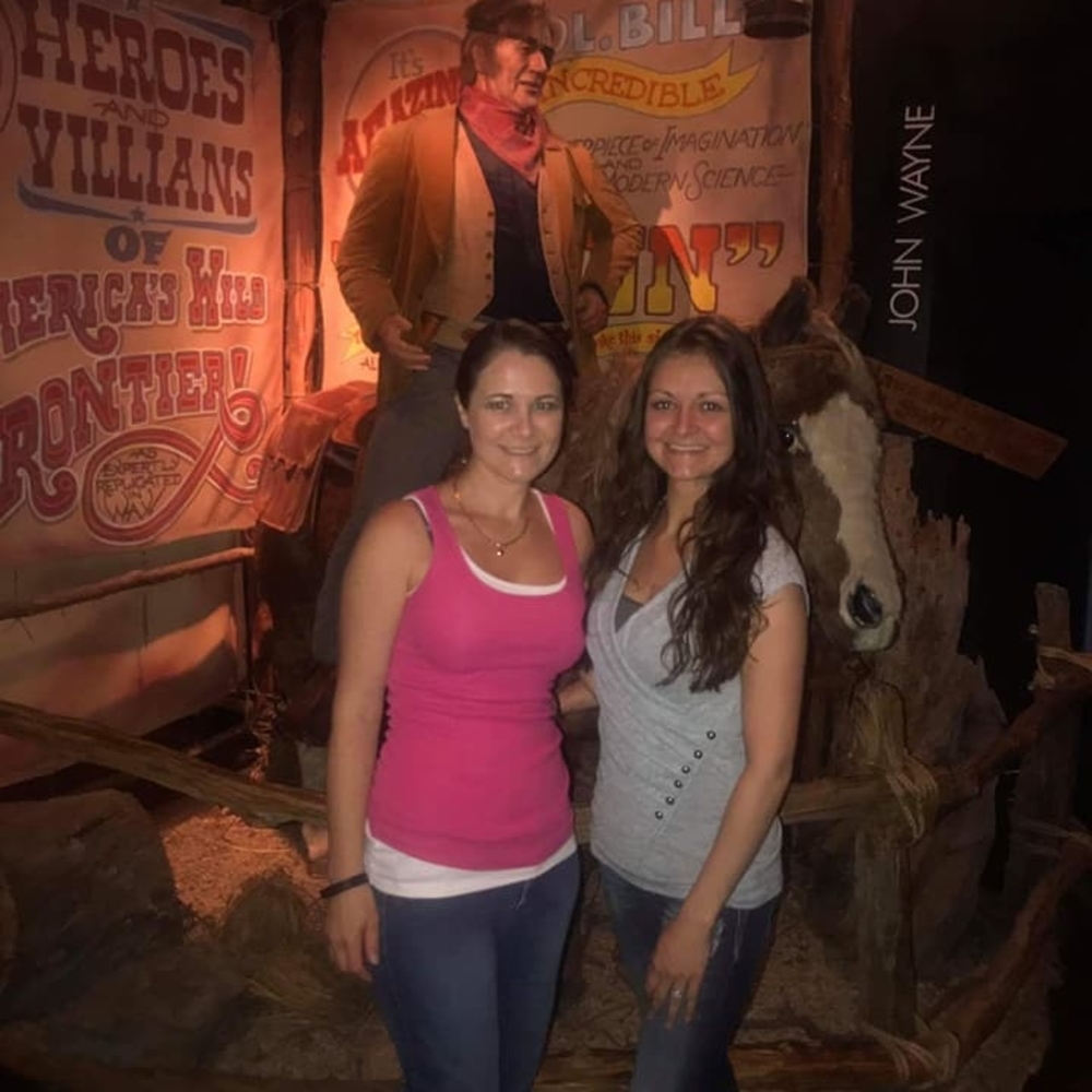 Meet your Posher, Adina