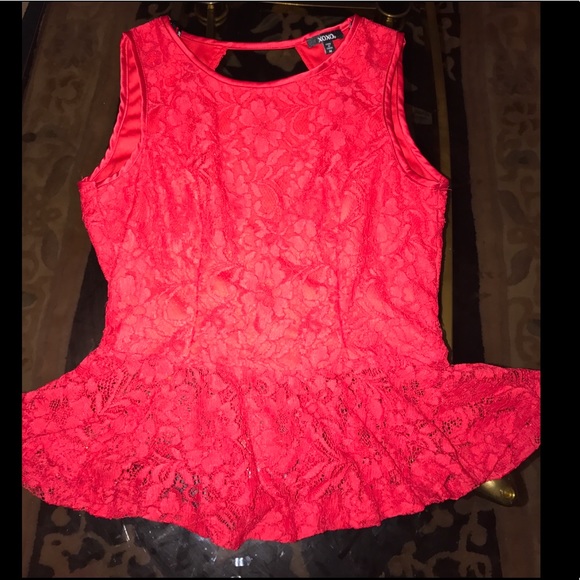 RED BLOUSE - Picture 3 of 3