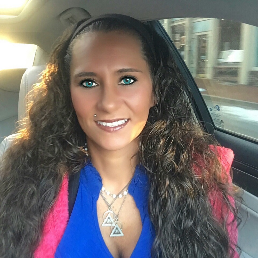 Meet your Posher, Ashley