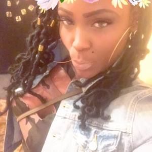 Meet your Posher, Josette