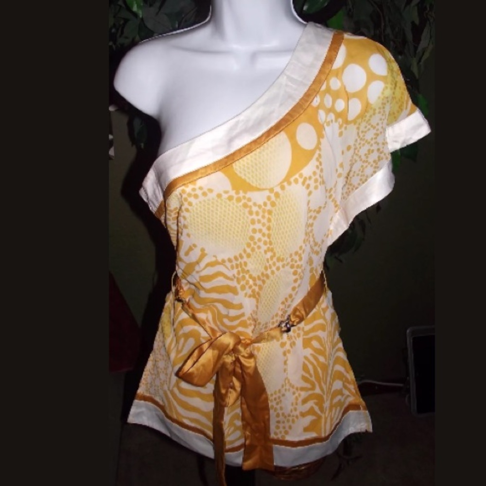 Anthropologie Marineblu One Shoulder Flutter Top