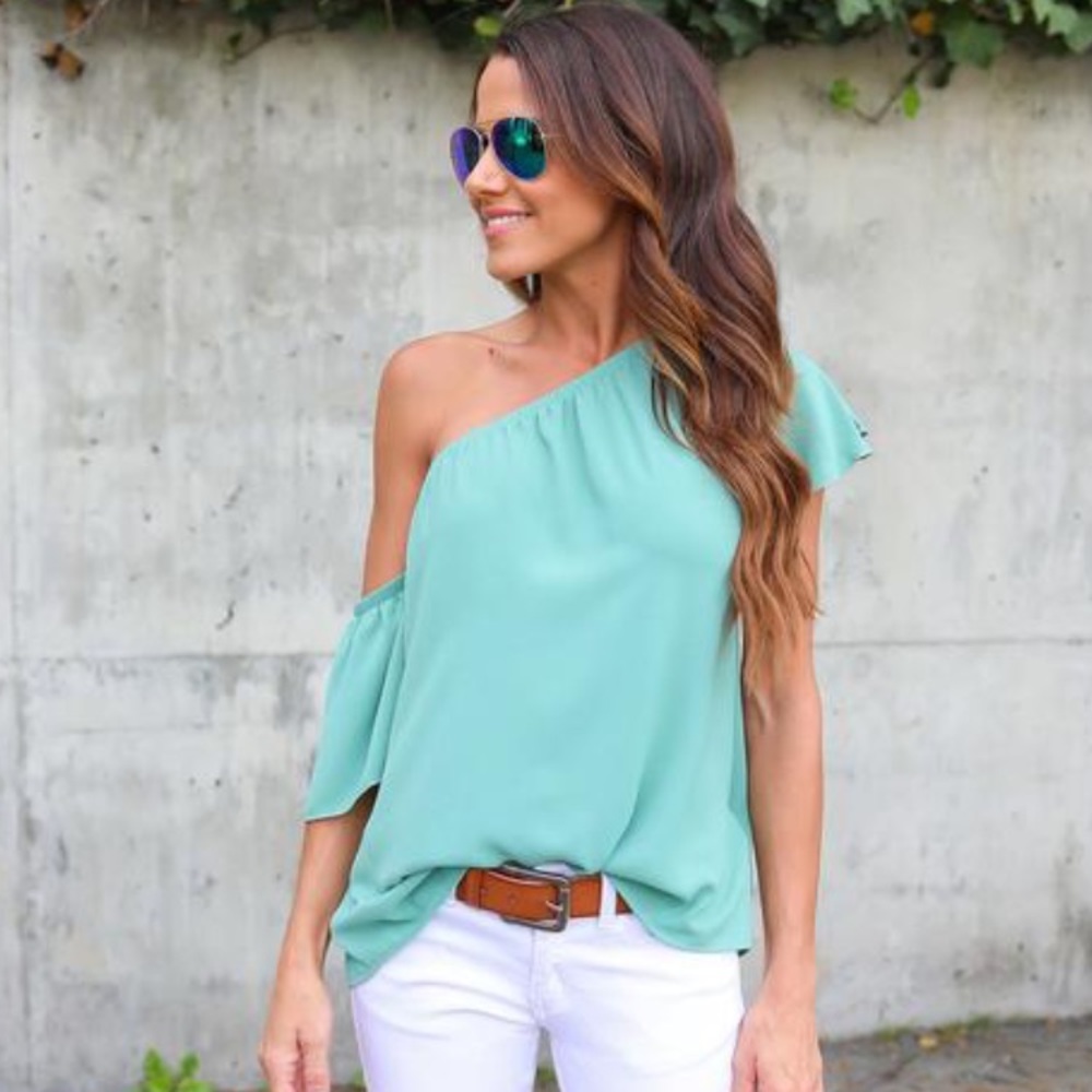 Vici Collection - Rayna Sage Top
