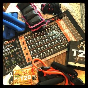 Beach Body Focus T25 set