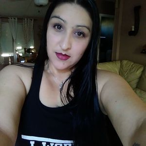 Meet your Posher, Edelia