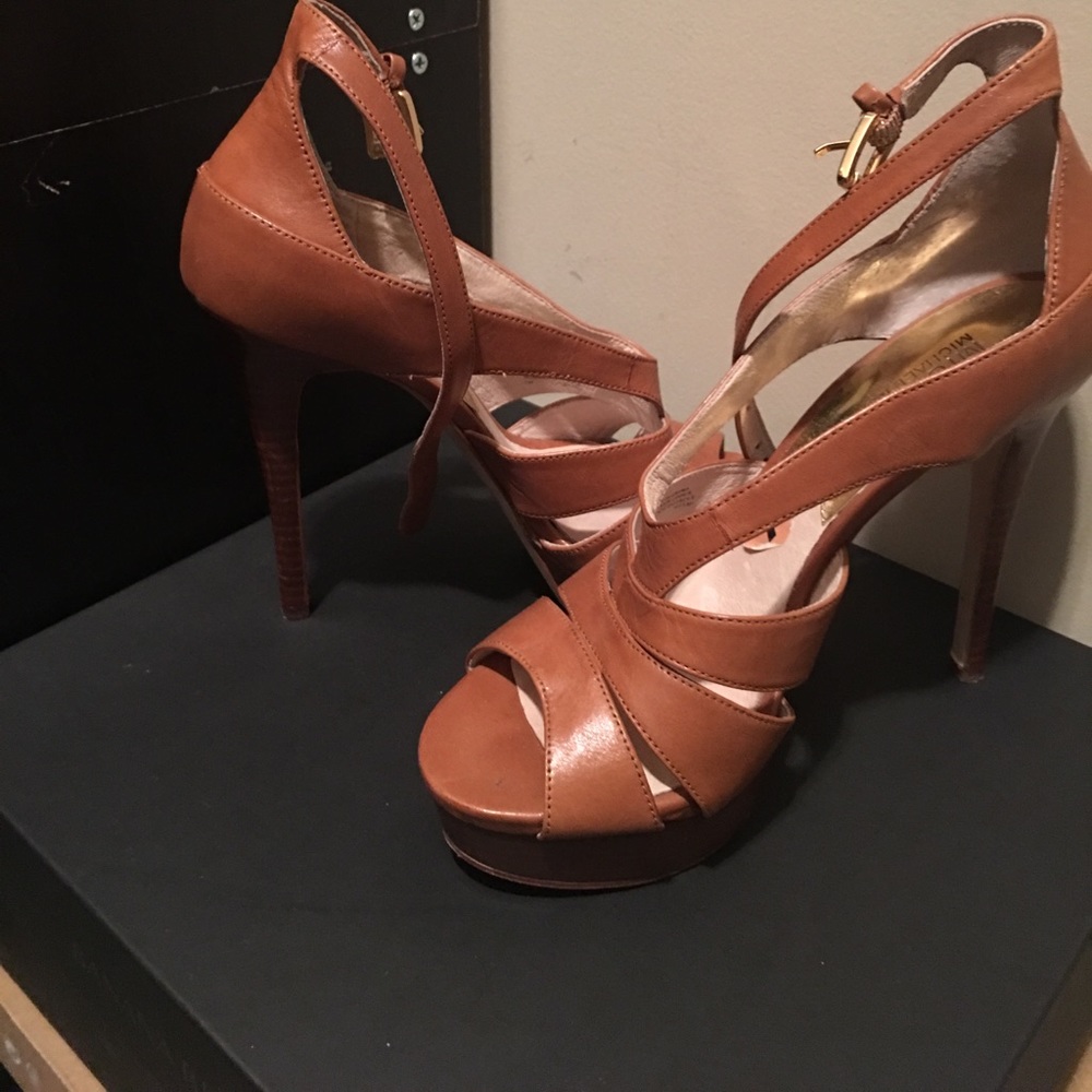 Sandal