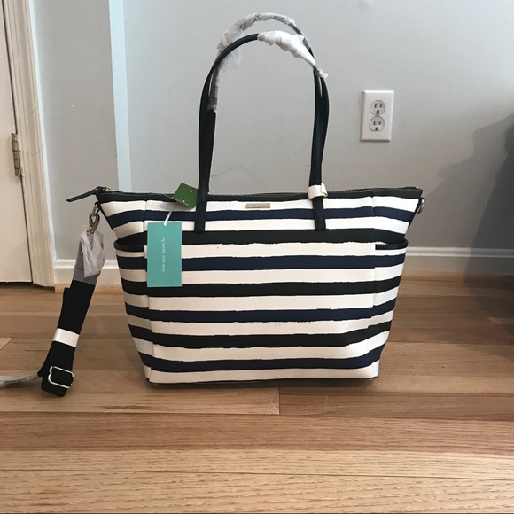 kate spade Handbags - NWT Kate Spade grainy vinyl Adaira baby bag