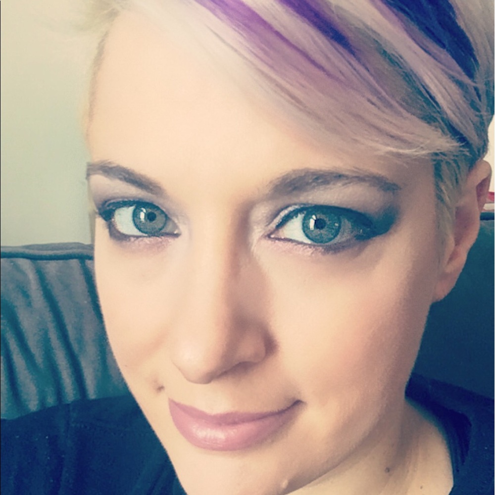 Meet your Posher, Alex